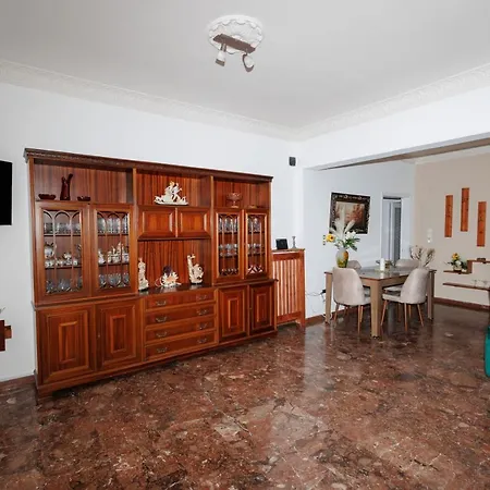 5th Floor Apartment *